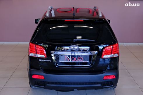 Kia Sorento 2011 черный - фото 6