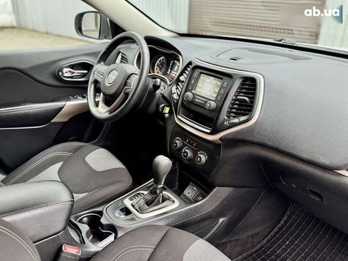 Jeep Cherokee 2017 - фото 27