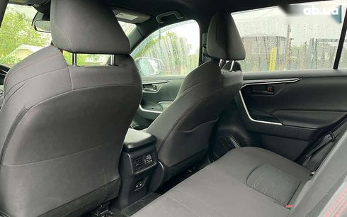 Toyota RAV4 2021 - фото 15