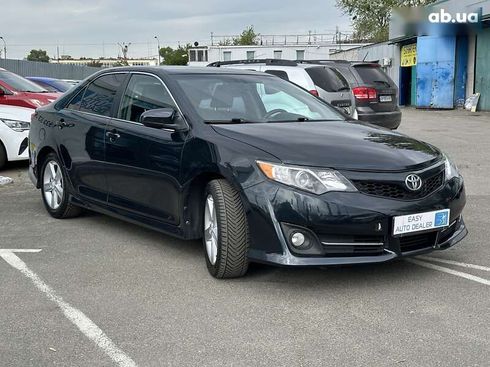 Toyota Camry 2013 - фото 3