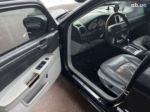 Chrysler 300C 2005 - фото 18