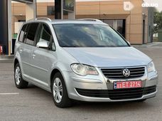 Купити Volkswagen Touran 2009 бу в Дніпрі - купити на Автобазарі