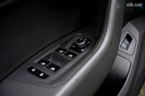 Volkswagen Touareg 2018 - фото 14