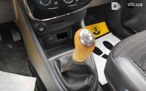 Renault Clio 2014 - фото 14