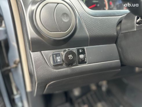 Chevrolet Aveo 2011 синий - фото 15