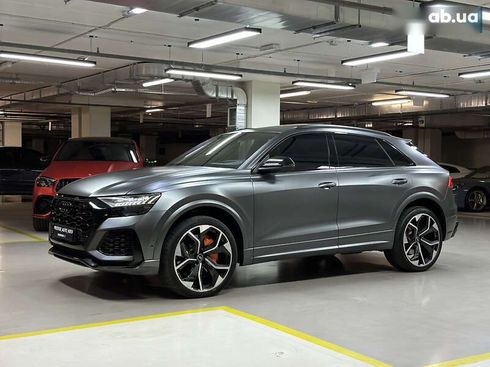 Audi RS Q8 2021 - фото 20