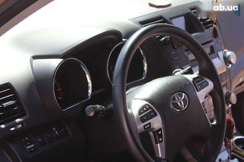 Toyota Highlander 2011 - фото 19