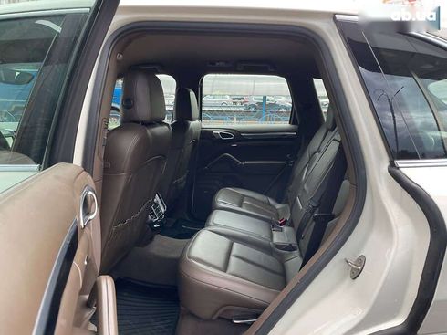 Porsche Cayenne 2010 - фото 15