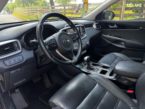 Kia Sorento 2016 черный - фото 14