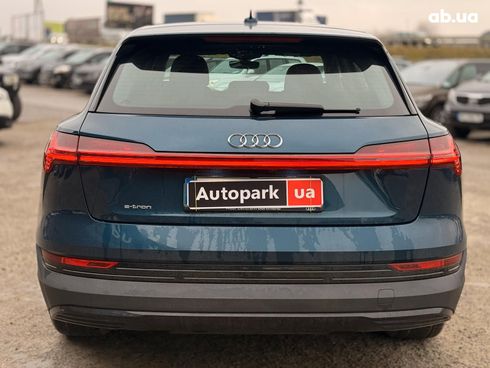 Audi E-Tron 2021 синий - фото 9