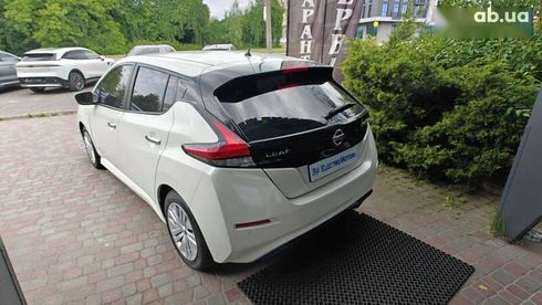 Nissan Leaf 2018 - фото 6