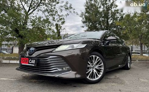 Toyota Camry 2019 - фото 8