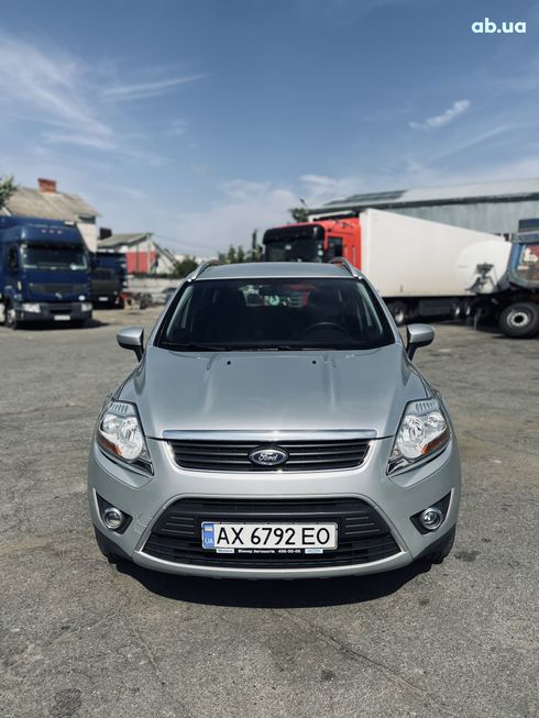 Ford Kuga 2011 серебристый - фото 2