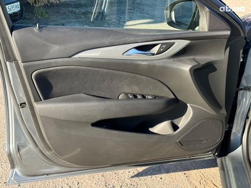 Opel Insignia 2019 серый - фото 11