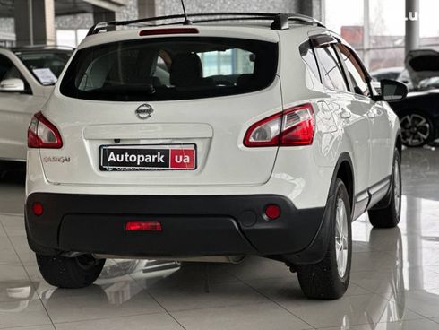 Nissan Qashqai 2011 белый - фото 8