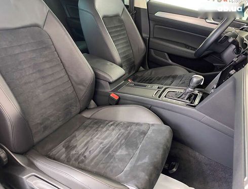 Volkswagen Passat 2018 - фото 8