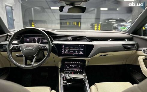 Audi E-Tron 2021 - фото 15