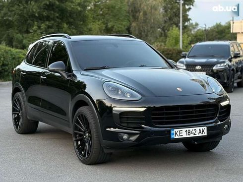 Porsche Cayenne 2017 - фото 18