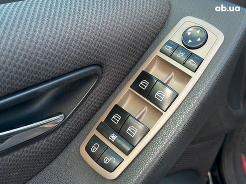 Mercedes-Benz A-Класс 2010 черный - фото 10