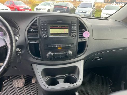 Mercedes-Benz V-Класс 2015 бежевый - фото 24