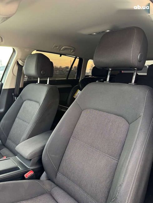 Volkswagen Passat 2015 - фото 8