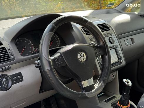 Volkswagen Touran 2007 черный - фото 13