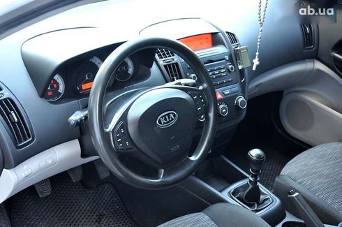 Kia Cee'd 2009 - фото 16
