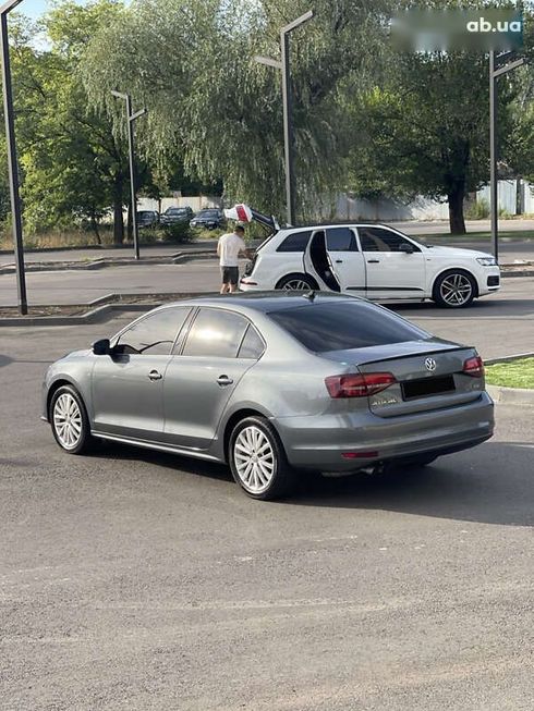 Volkswagen Jetta 2016 - фото 10