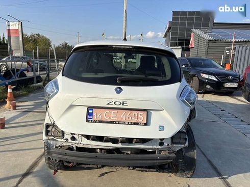 Renault Zoe 2016 - фото 4