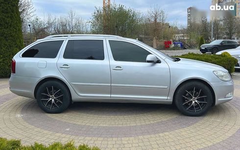 Skoda Octavia 2011 - фото 8
