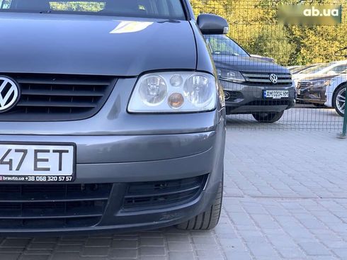 Volkswagen Touran 2003 - фото 10