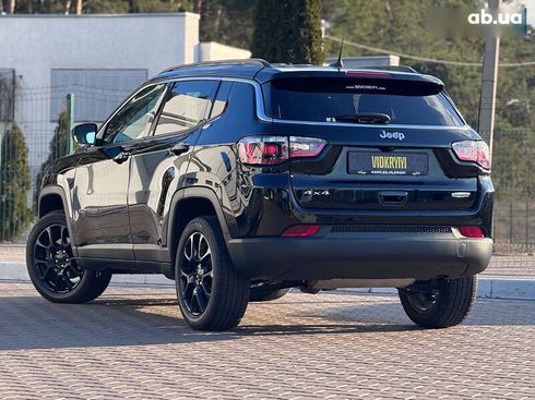 Jeep Compass 2021 - фото 20