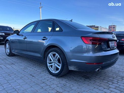 Audi A4 2017 серый - фото 6