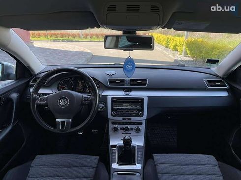 Volkswagen Passat 2012 - фото 16