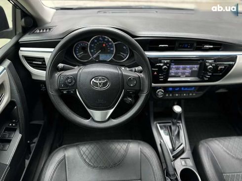 Toyota Corolla 2015 - фото 16