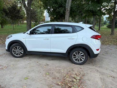 Hyundai Tucson 2017 белый - фото 9