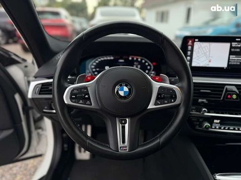 BMW M5 2022 - фото 15