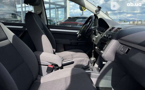 Volkswagen Touran 2015 - фото 18