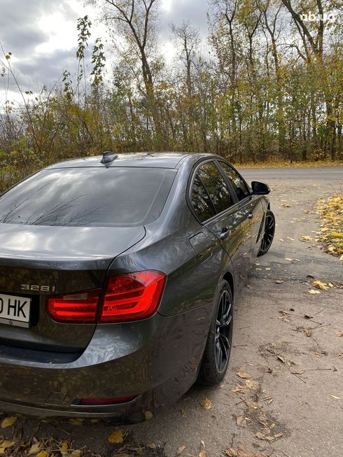 BMW 3 серия 2013 серый - фото 11
