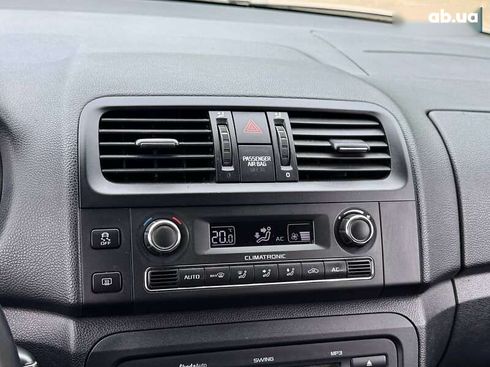 Skoda Fabia 2011 - фото 27
