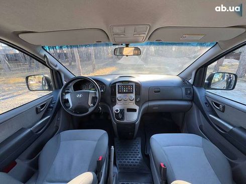 Hyundai H-1 2015 - фото 19