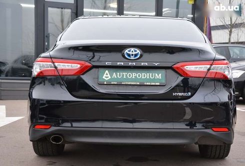 Toyota Camry 2019 - фото 9
