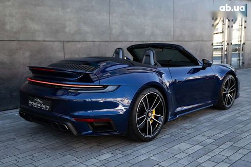 Porsche 911 2023 - фото 11