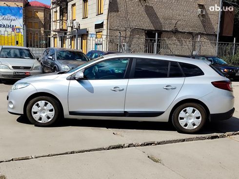 Renault Megane 2010 серый - фото 8