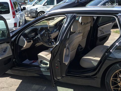BMW 5 серия 2015 черный - фото 27