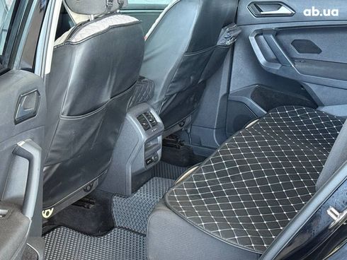 Volkswagen Tiguan 2018 черный - фото 14
