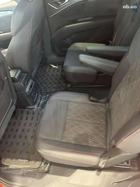 Audi Q5 e-tron 2022 - фото 12