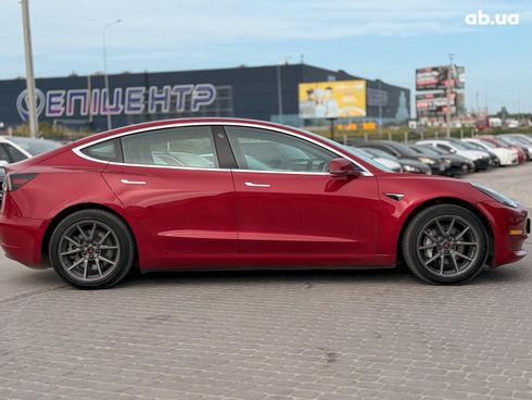 Tesla Model 3 2019 красный - фото 4