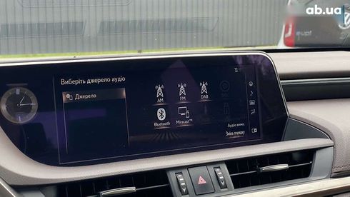 Lexus ES 2021 - фото 29