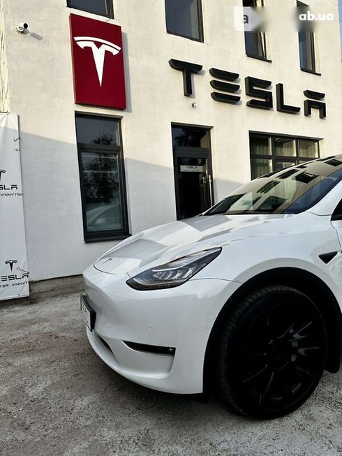 Tesla Model Y 2021 - фото 19